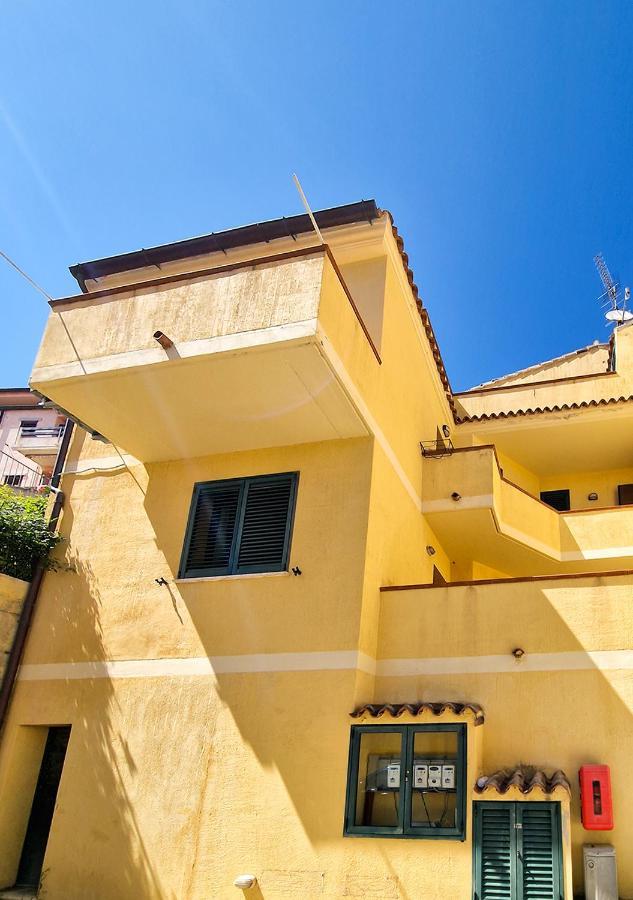 Murphy Holiday Homes - Danico House La Maddalena  Exteriör bild